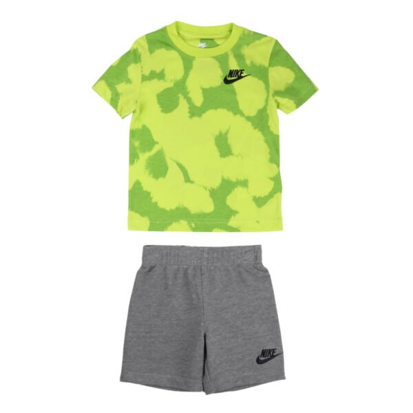 Σέτ Nike με σόρτς (6-7ετών)
